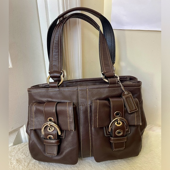 Coach Handbags - Coach chocolate leather Bag EUC